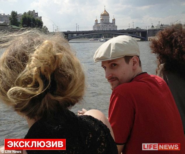 Snowden Kini Bekerja di Website Raksasa di Moskow 